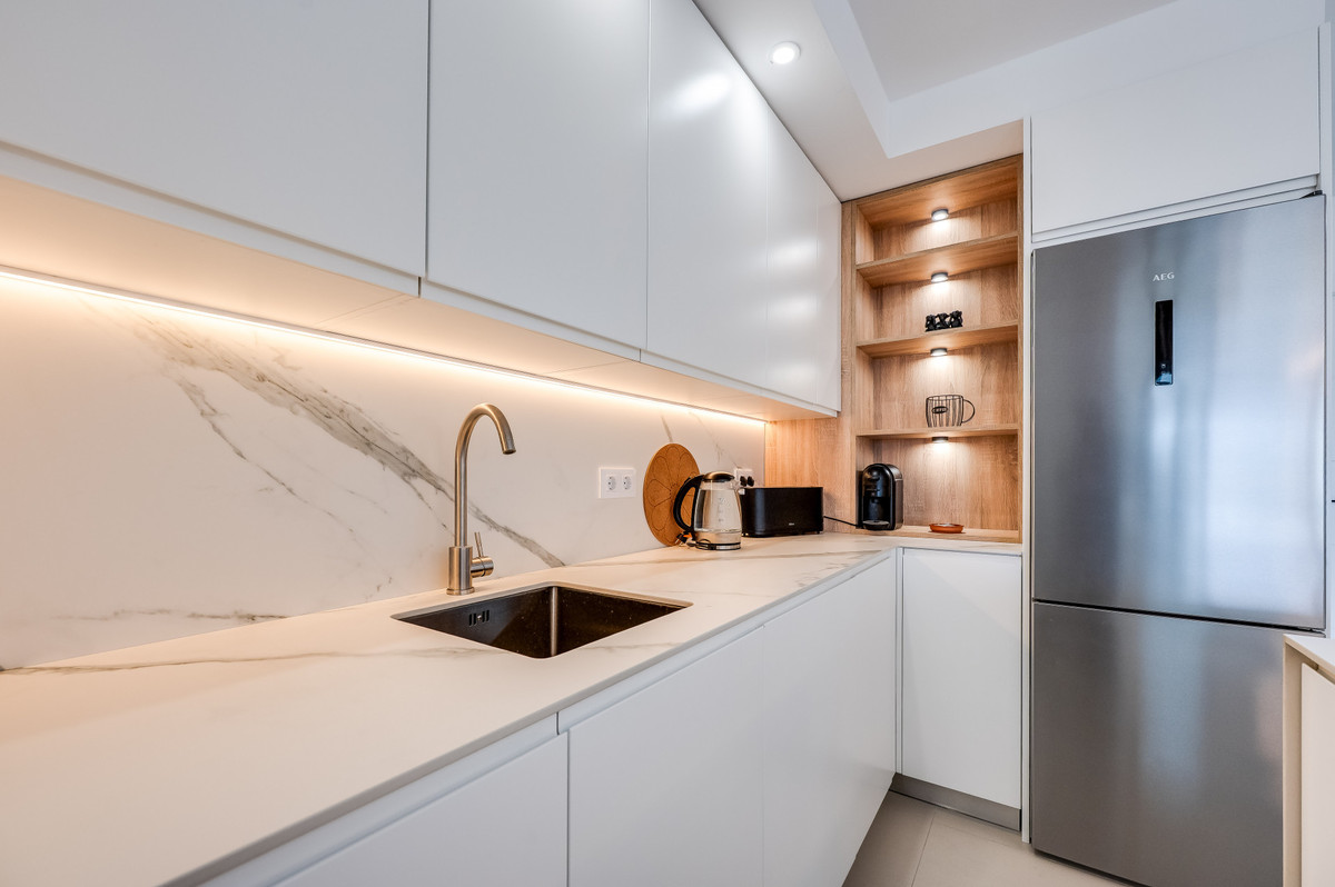 3 Bedroom Apartment in Marbella - Photo 5