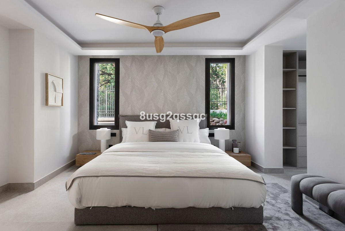 6 Bedroom Villa in Marbella - Photo 11