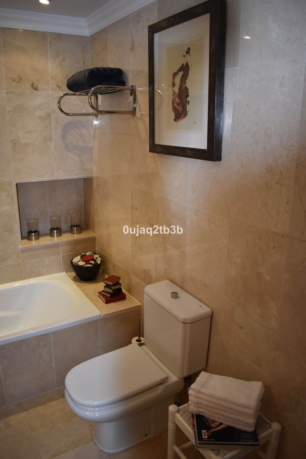 2 Bedroom Townhouse in Marbella - Photo 33