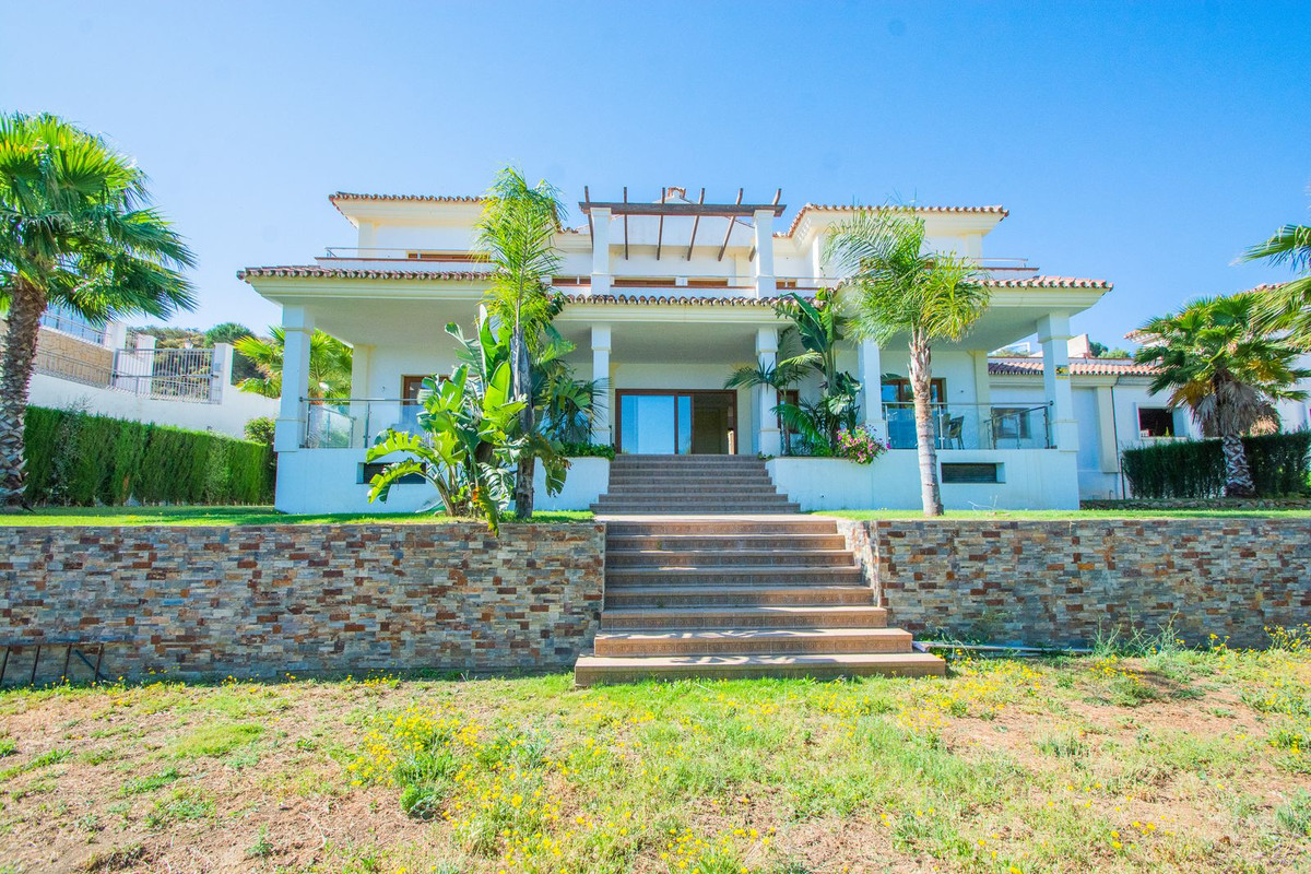 5 Bedroom Villa in Mijas