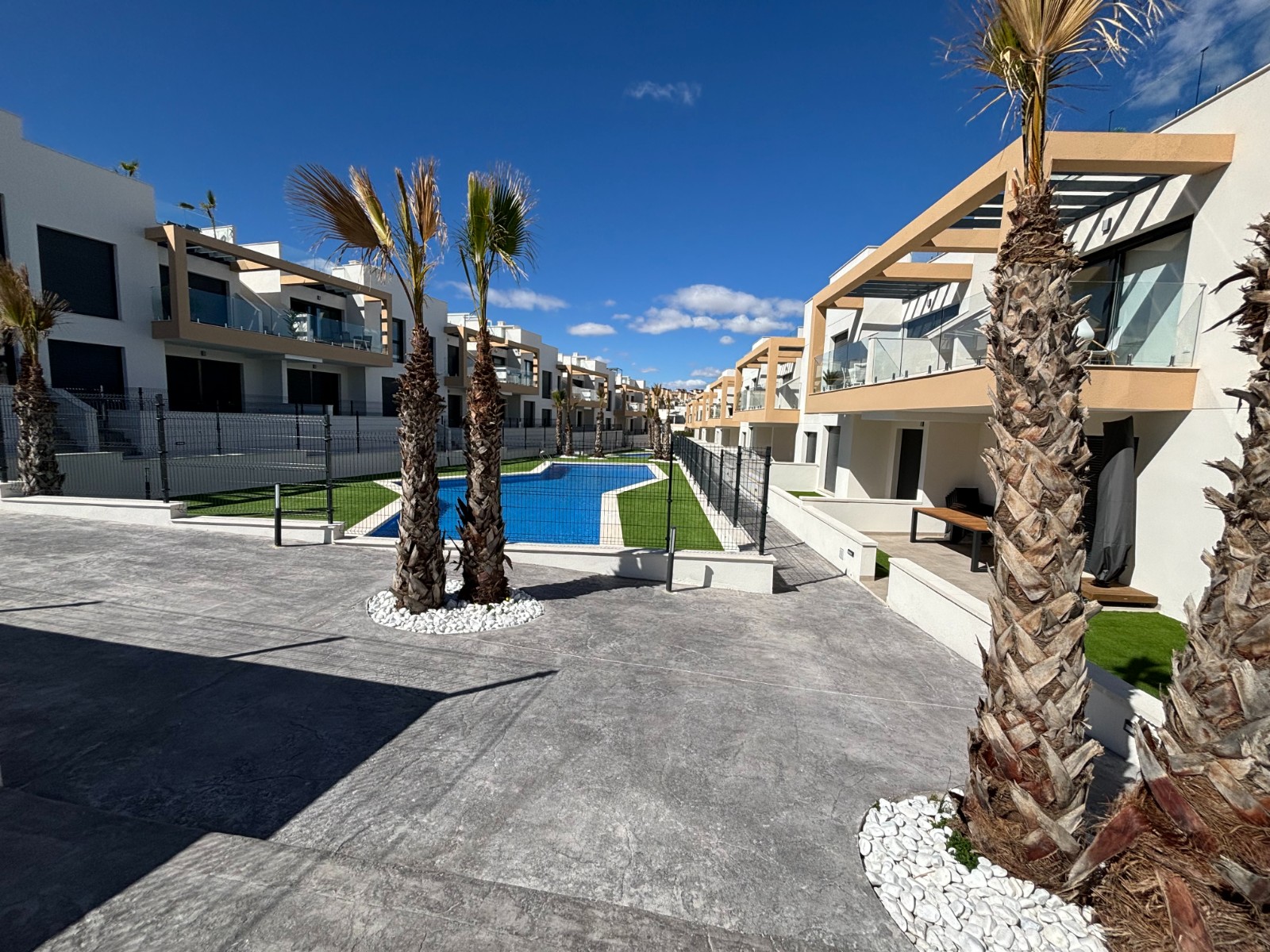 Apartamento com 2 quartos com piscina em Alicante, Espanha – Foto 16