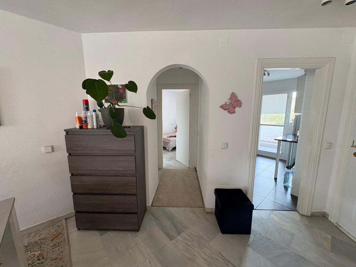 2 Bedroom Apartment in Mijas - Photo 14