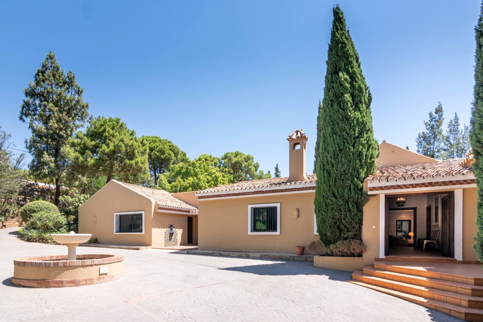 5 Bedroom Villa in Benahavís - Foto 18