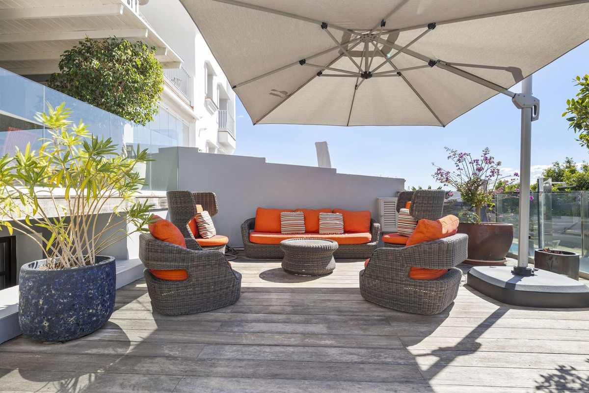 5 Bedroom Townhouse in Benahavís - Foto 7