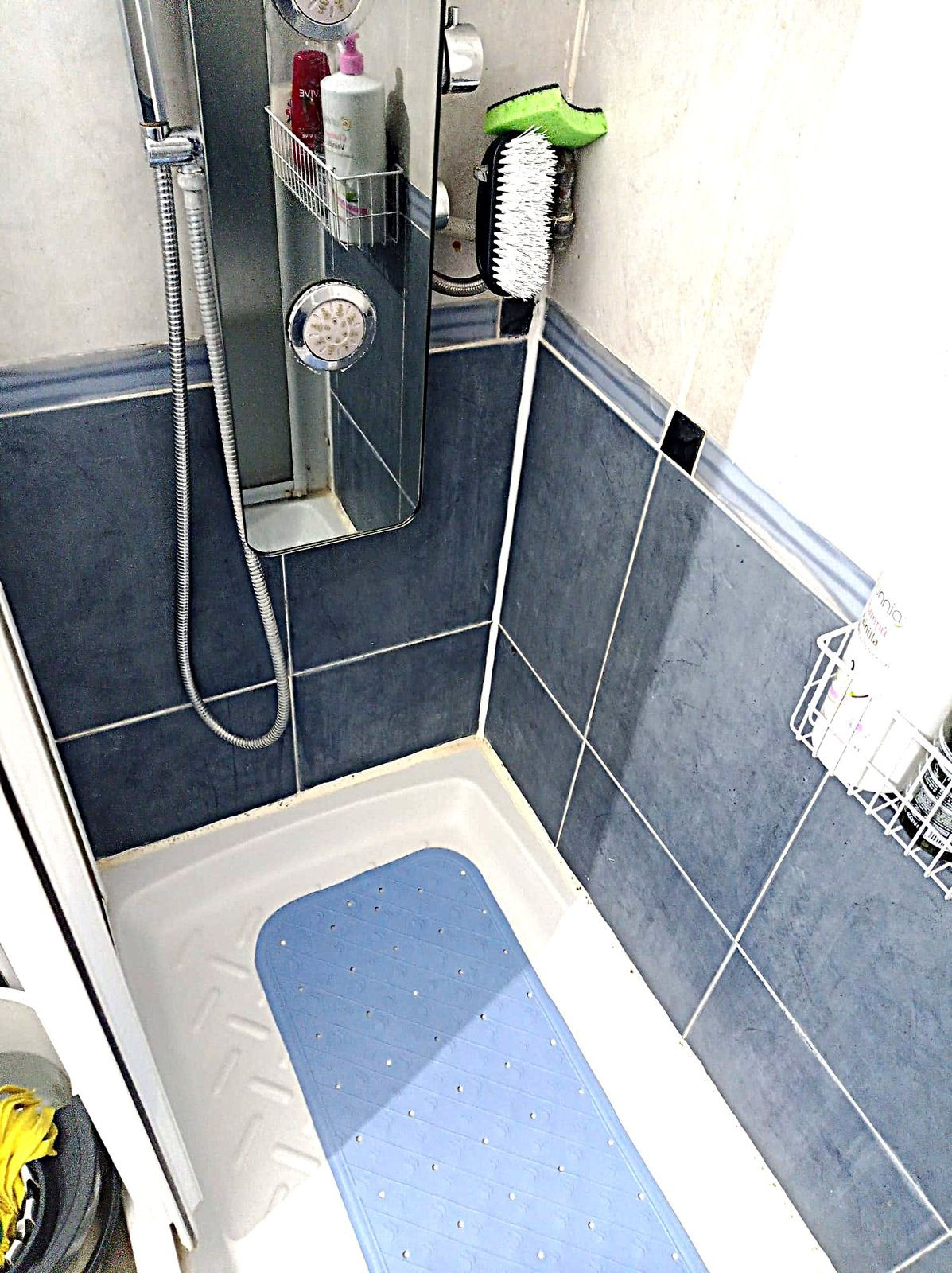 2 Bedroom Apartment in Marbella - Photo 4