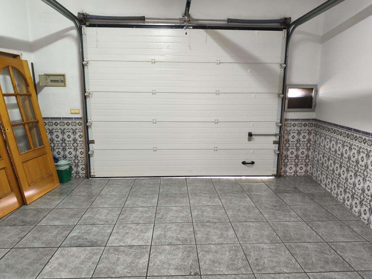 Chalet de 4 dormitorios en Valencia – Foto 21