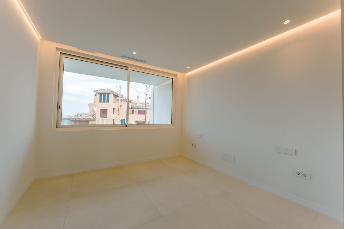 3 Bedroom Apartment in Ojén - Photo 7