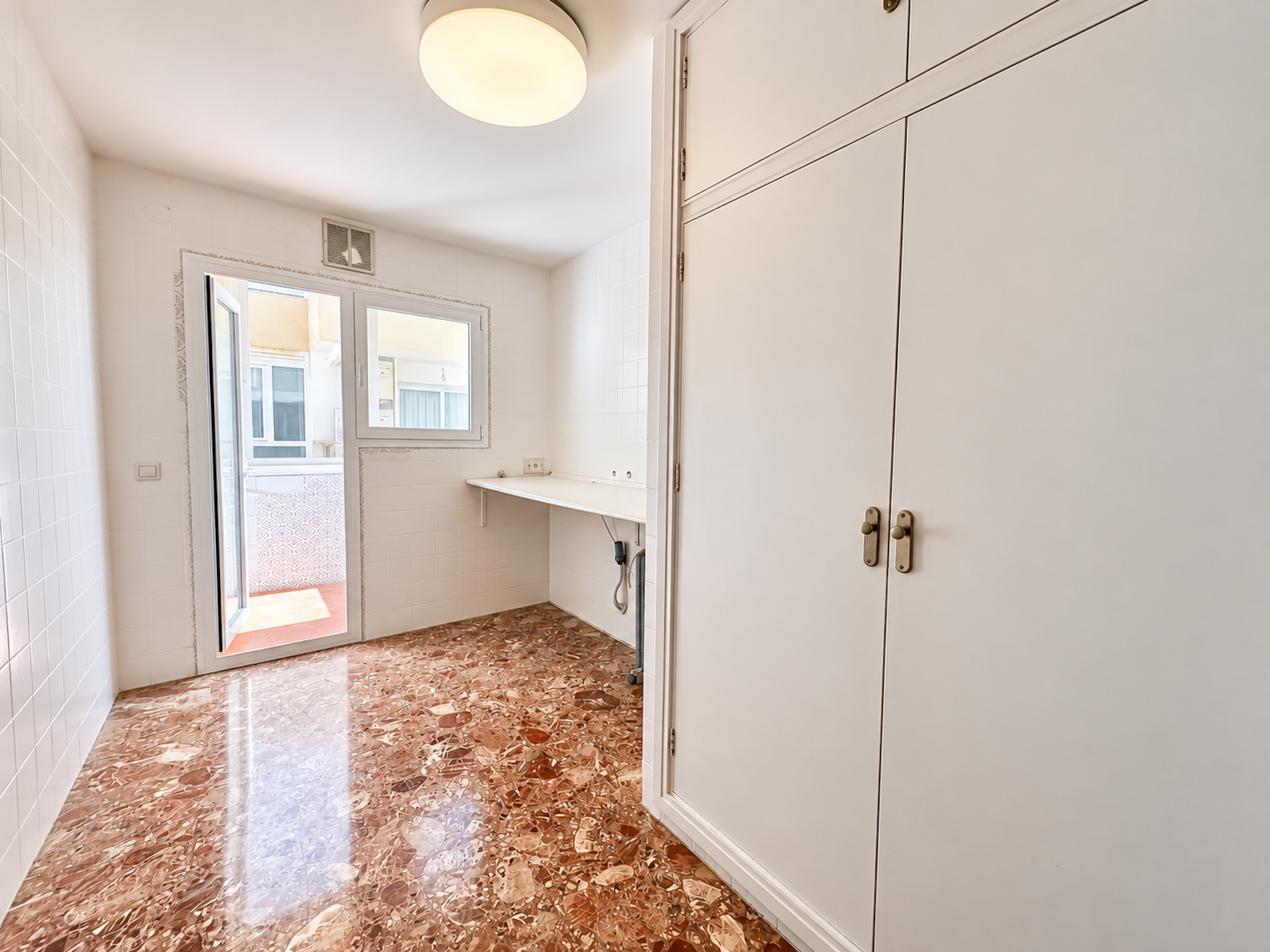 3 Bedroom Apartment in Fuengirola - Photo 13