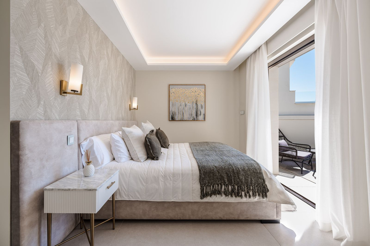 3 Bedroom Apartment in Estepona - Photo 21
