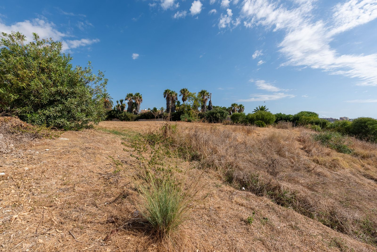 4 Bedroom Villa in Estepona - Photo 14