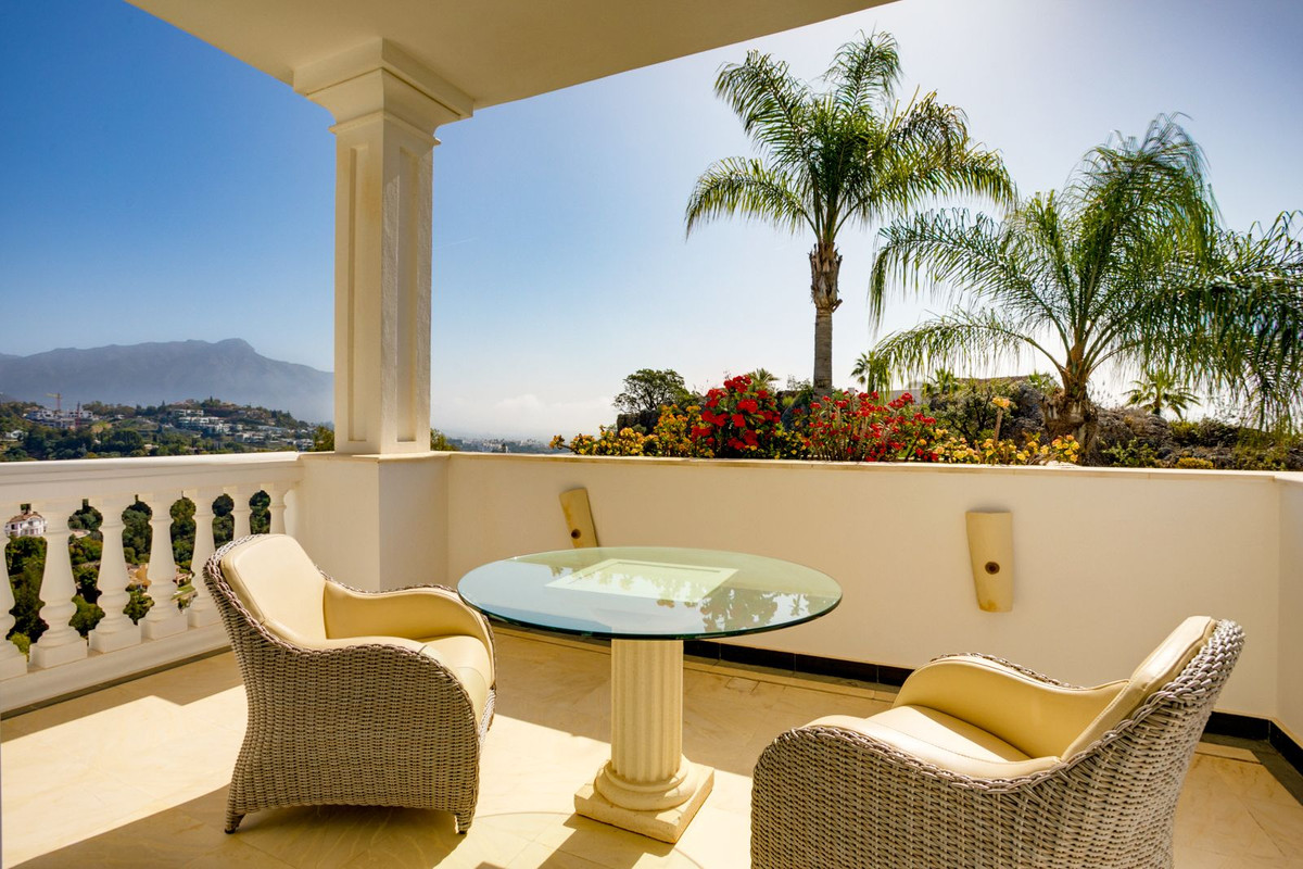 5 Bedroom Villa in Benahavís - Фото 22