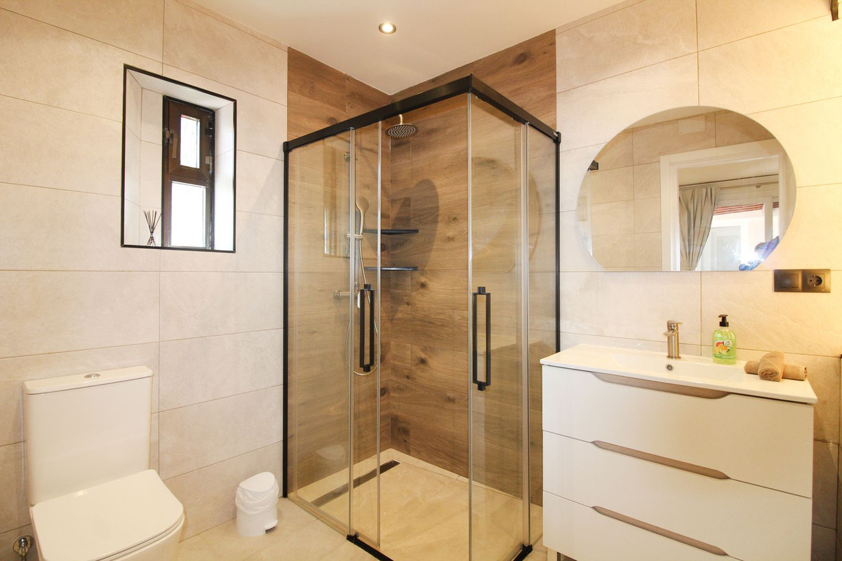 3 Bedroom Villa in Benalmádena - Foto 32