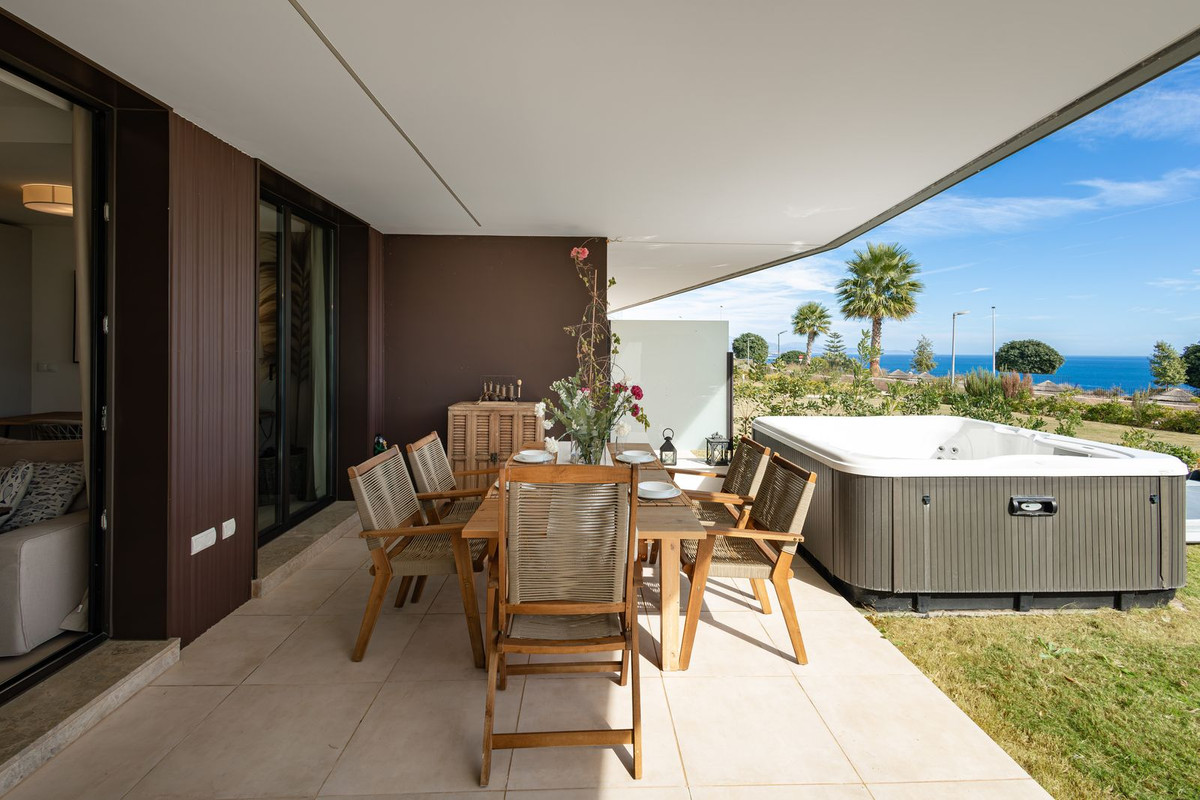 2 Bedroom Apartment in Casares - Photo 16