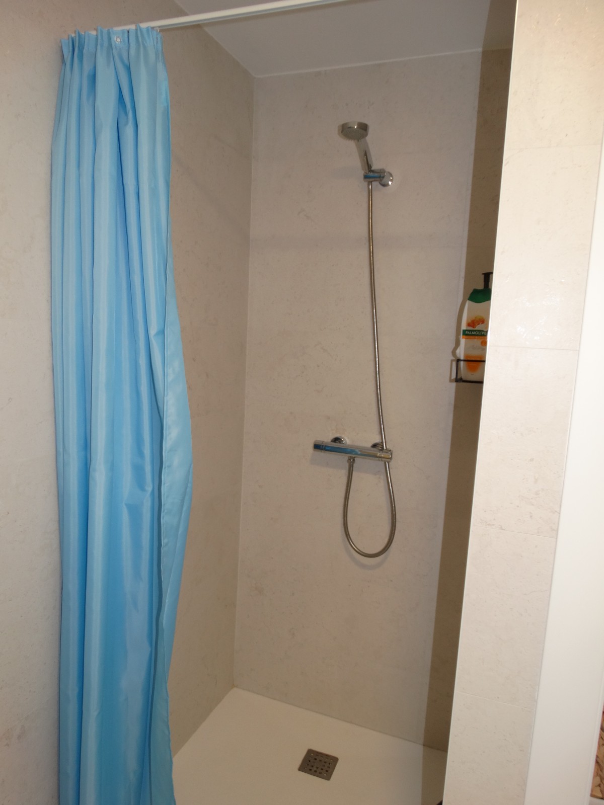 Apartamento com 3 quartos com piscina em Alicante, Espanha – Foto 15