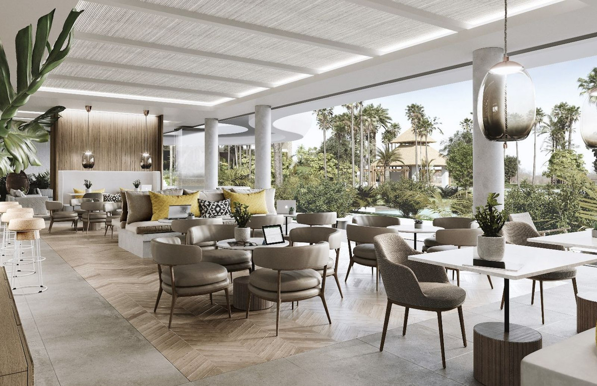 2 Bedroom Apartment in Estepona - Photo 15