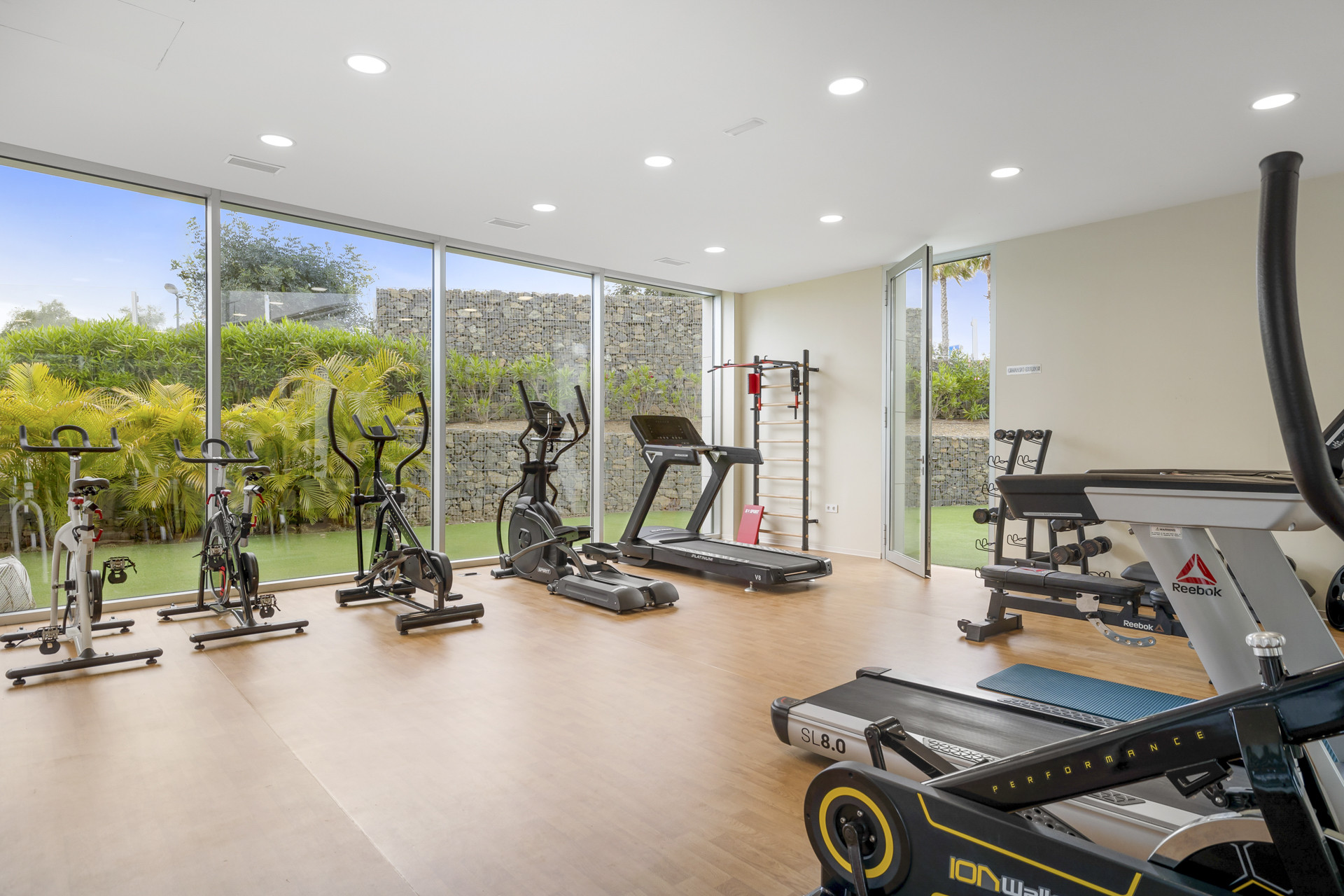 2 Bedroom Apartment in Estepona - Photo 21