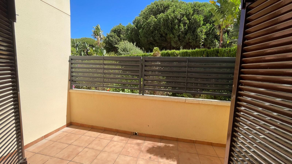 2 Bedroom Apartment in Marbella - Photo 7
