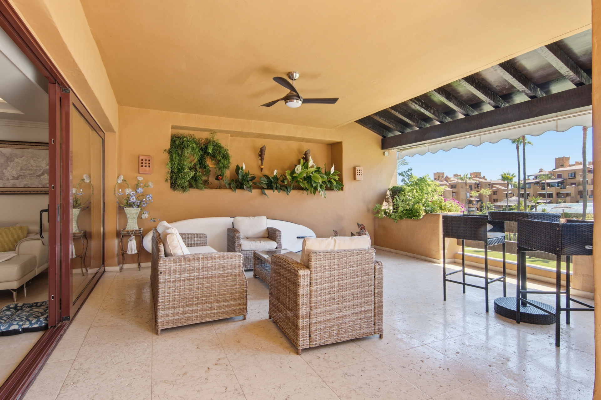 3 Bedroom Apartment in Estepona - Photo 15