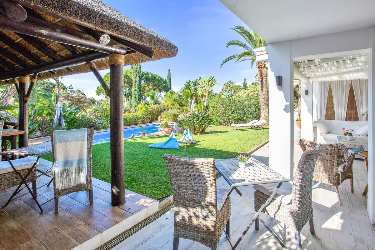 6 Bedroom Villa in Marbella - Photo 63