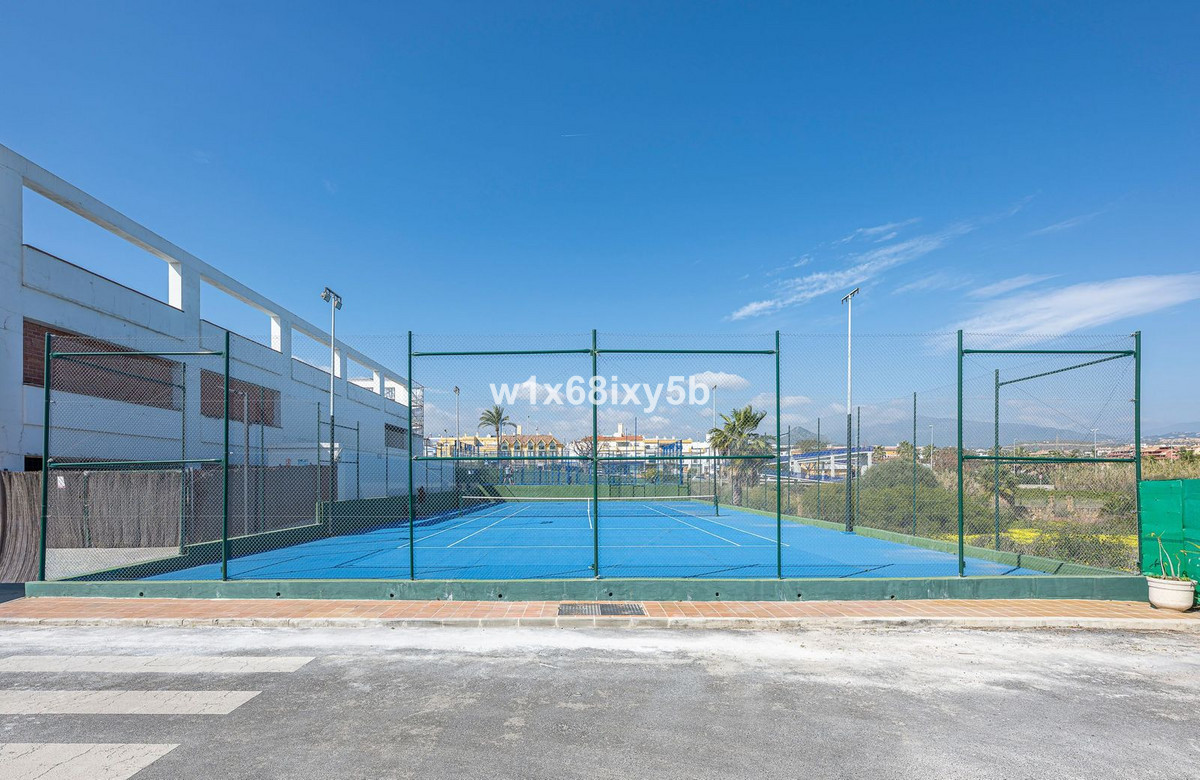 3 Bedroom Townhouse in Estepona - Фото 35