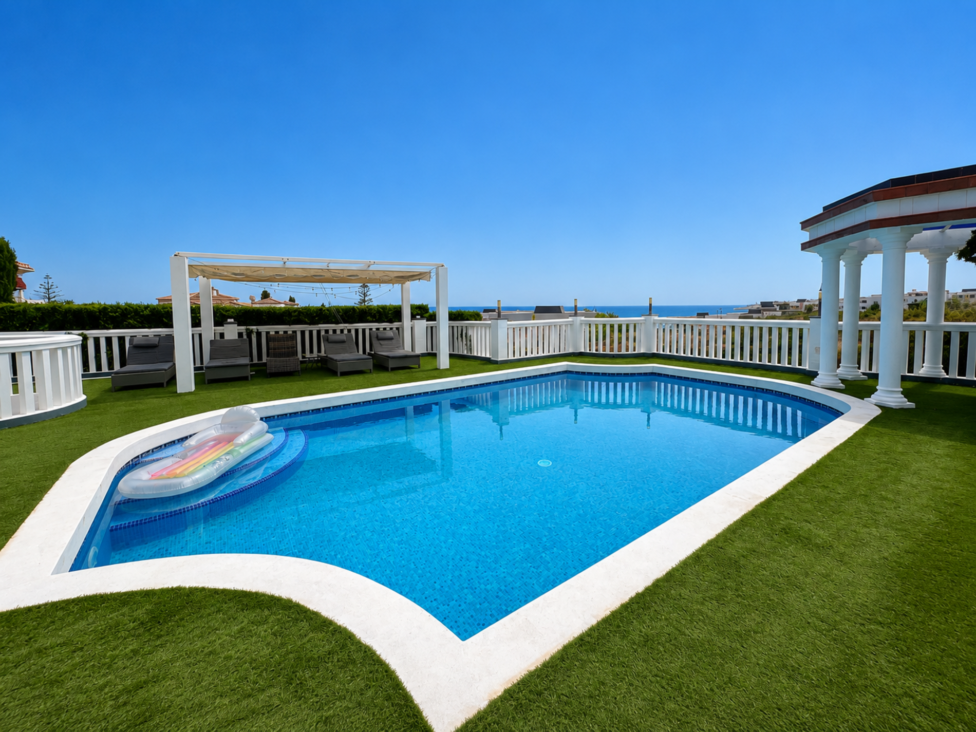 6 Bedroom Villa in Mijas - Photo 2