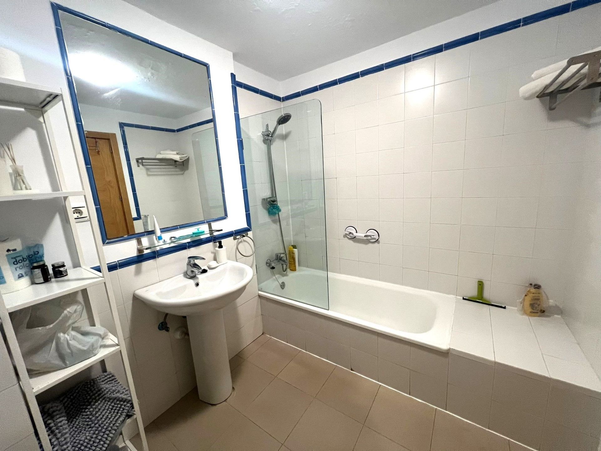 2 Bedroom Apartment in Mijas - Photo 10