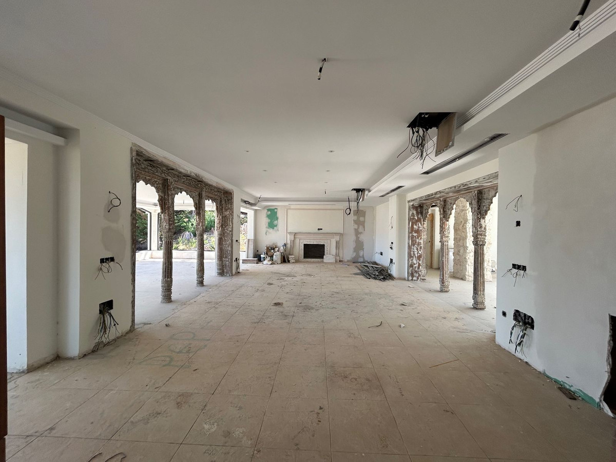 3 Bedroom Villa in Marbella - Photo 7