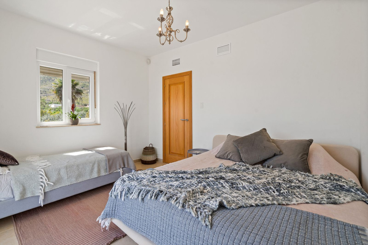 4 Bedroom Villa in Alhaurín el Grande - Фото 27