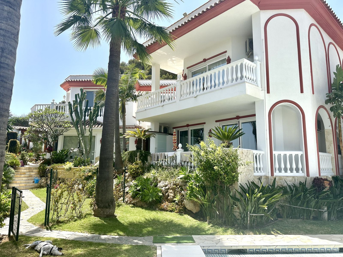 6 Bedroom Villa in Marbella - Фото 9