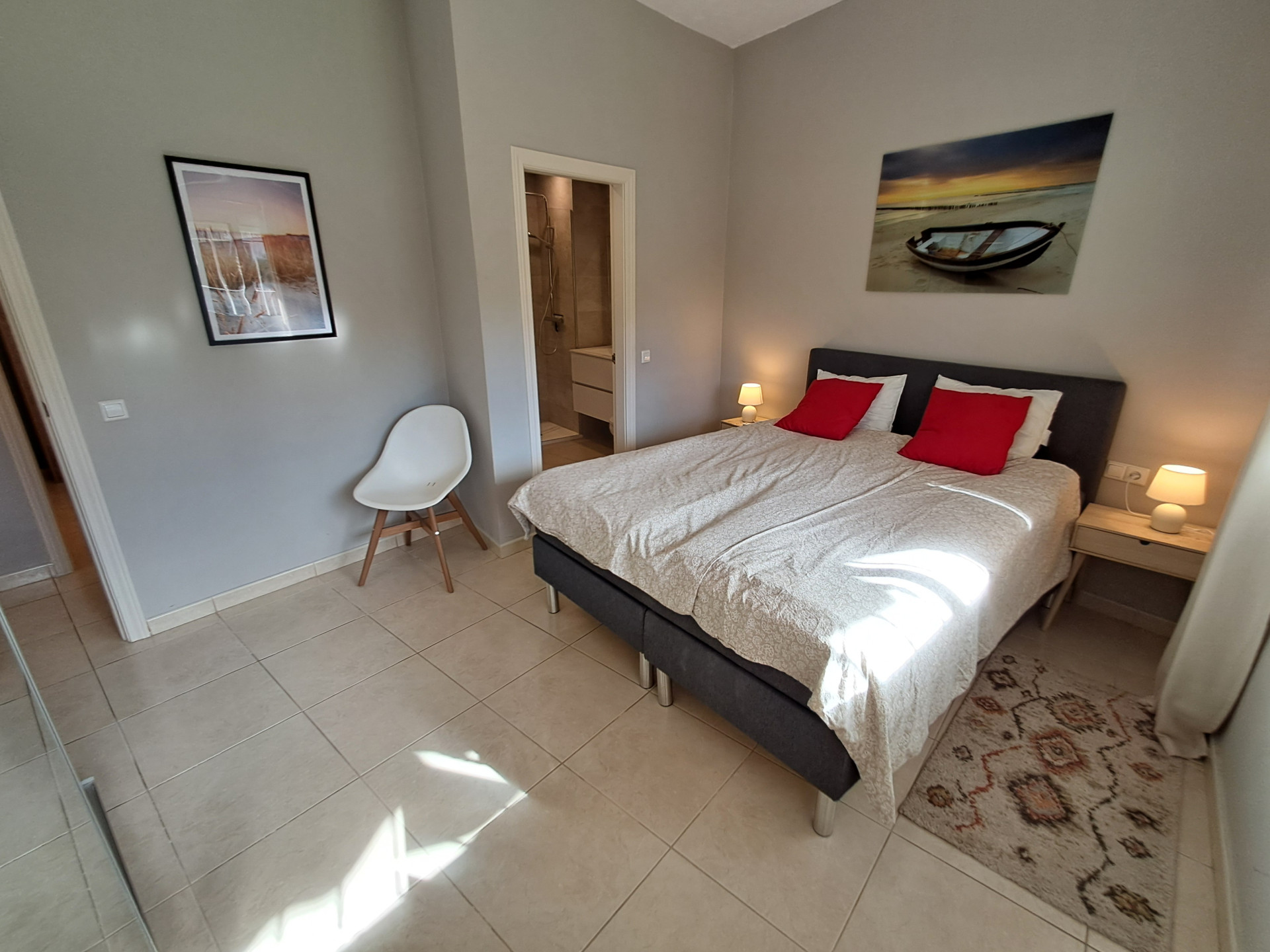 2 Bedroom Apartment in Marbella - Photo 8