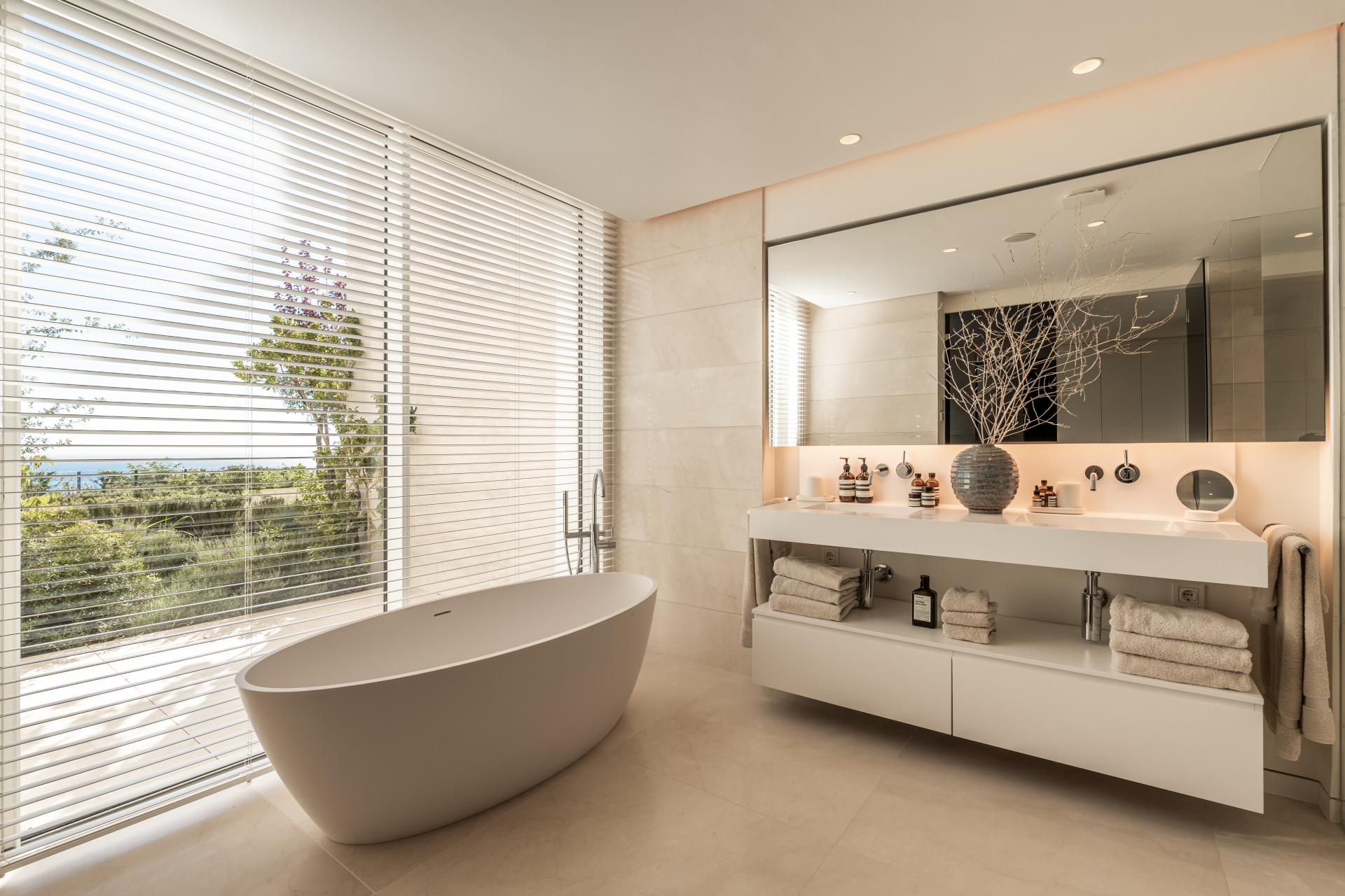 3 Bedroom Apartment in Marbella - Photo 11