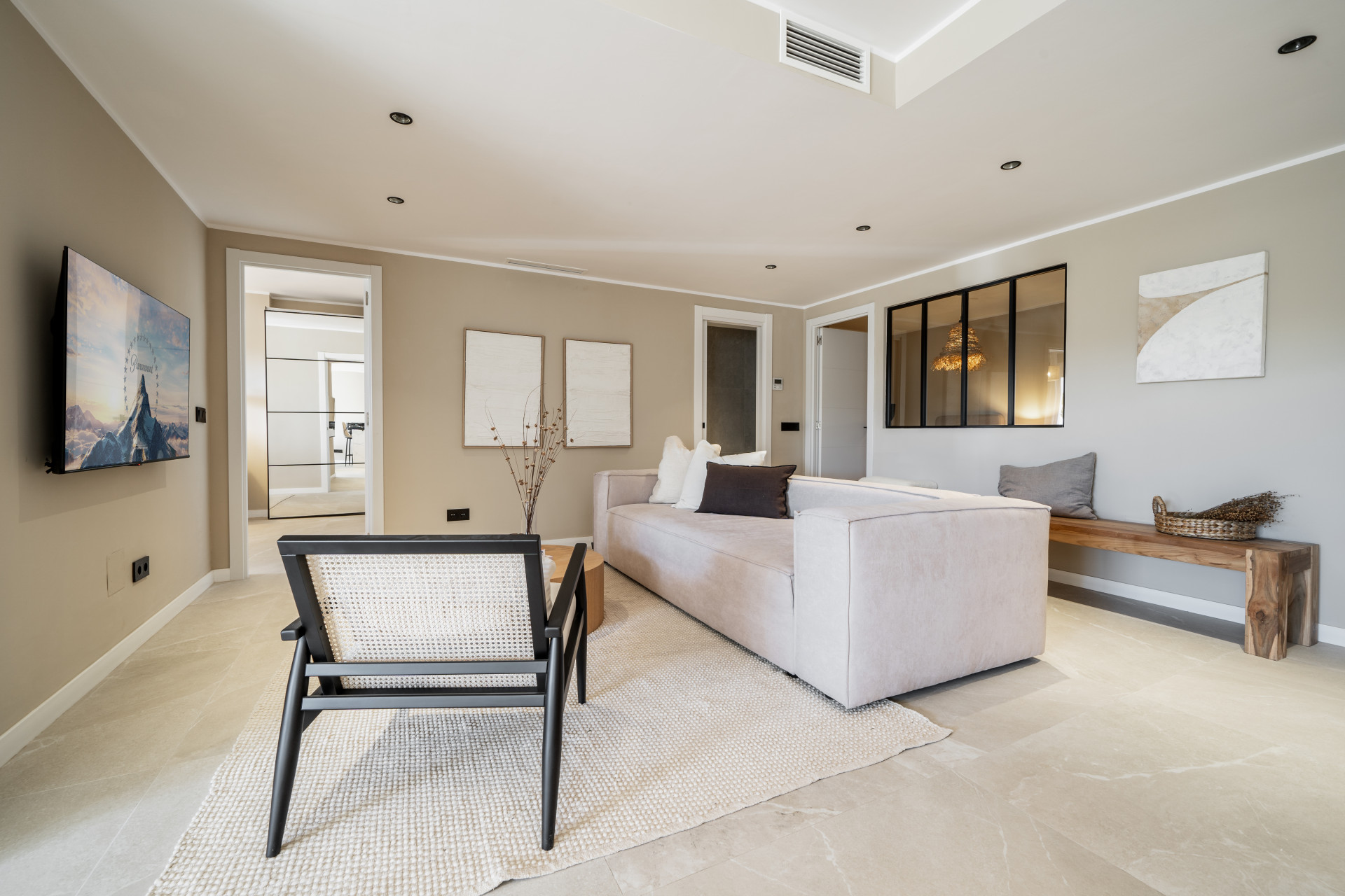 4 Bedroom Apartment in Marbella - Photo 10