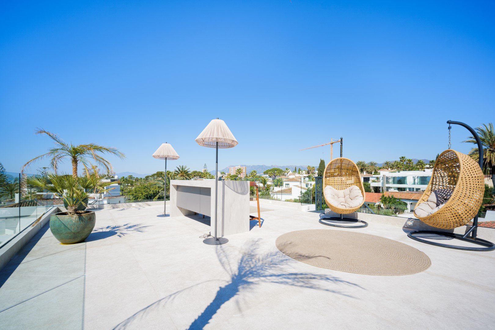 4 Bedroom Villa in Marbella - Photo 22