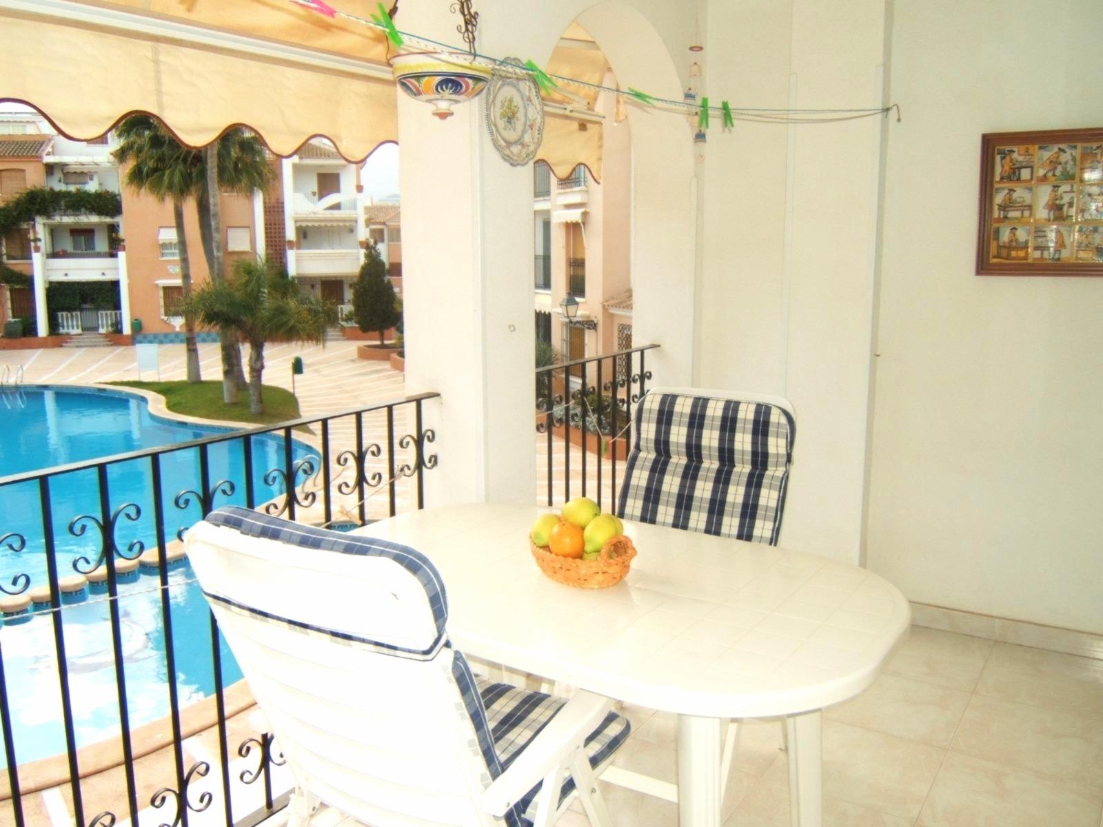 Piso de 3 dormitorios con piscina en Murcia – Foto 2