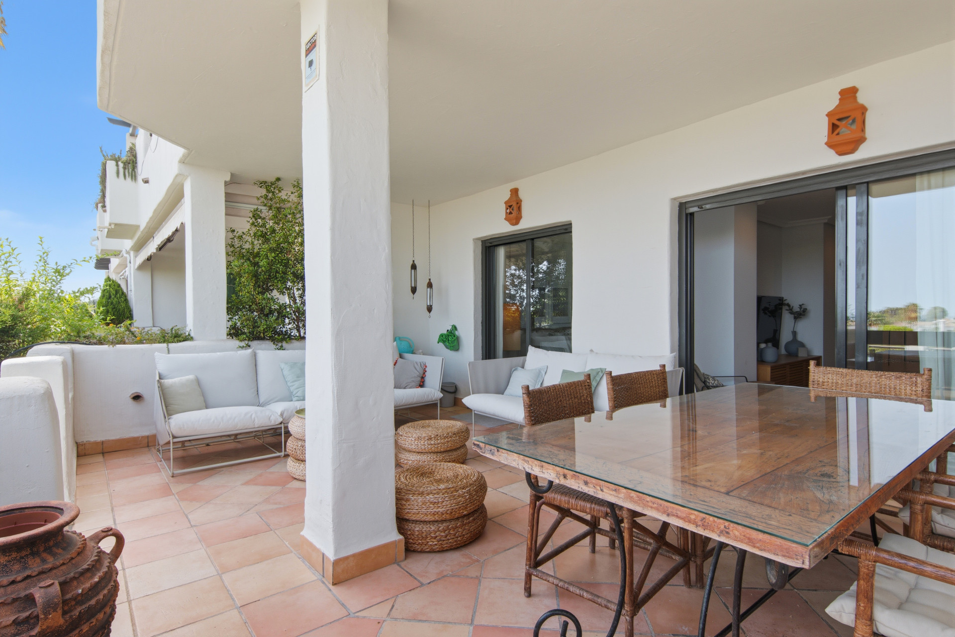 2 Bedroom Apartment in Estepona - Photo 9