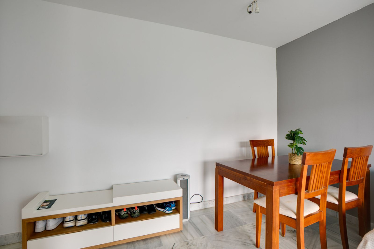 2 Bedroom Apartment in Benahavís - Foto 13