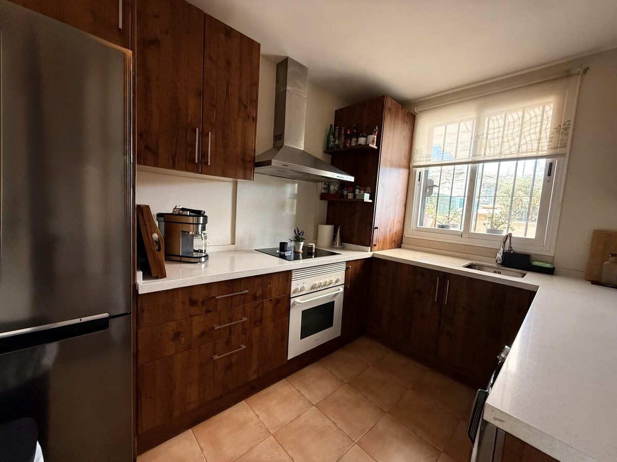 2 Bedroom Townhouse in Mijas - Photo 7