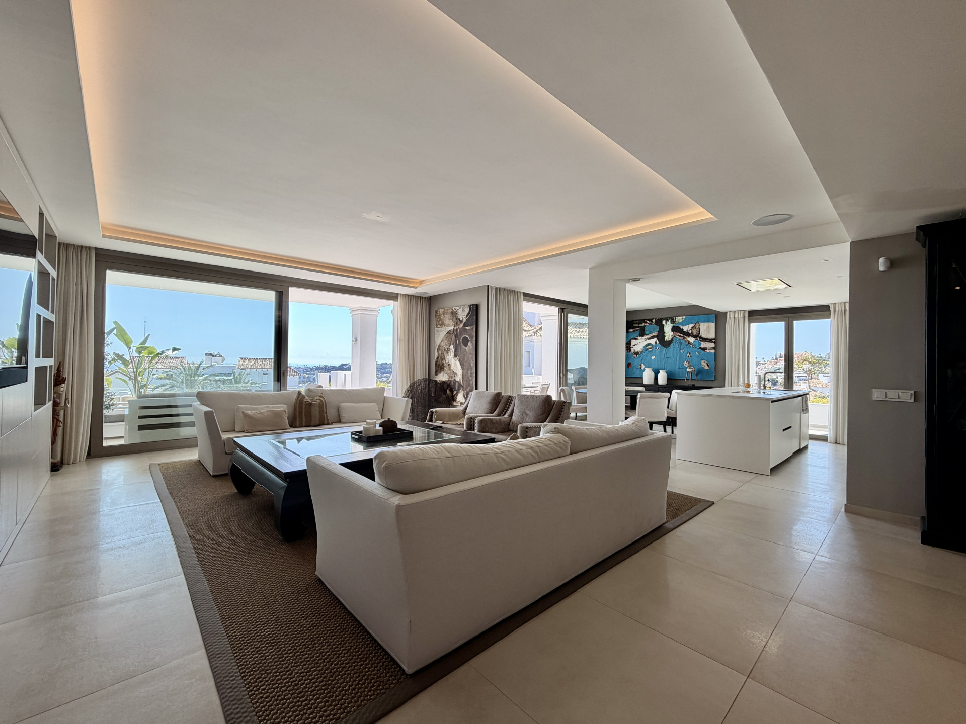 3 Bedroom Apartment in Marbella - Photo 16