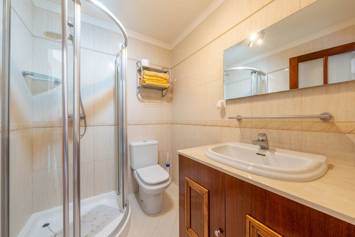 4 Bedroom Villa in Monda - Photo 28