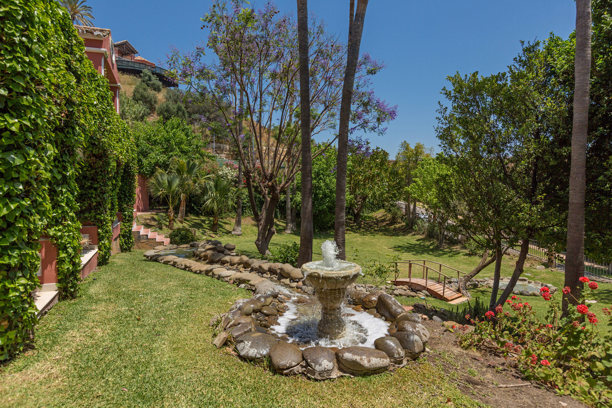 12 Bedroom Villa in Benahavís - Foto 43