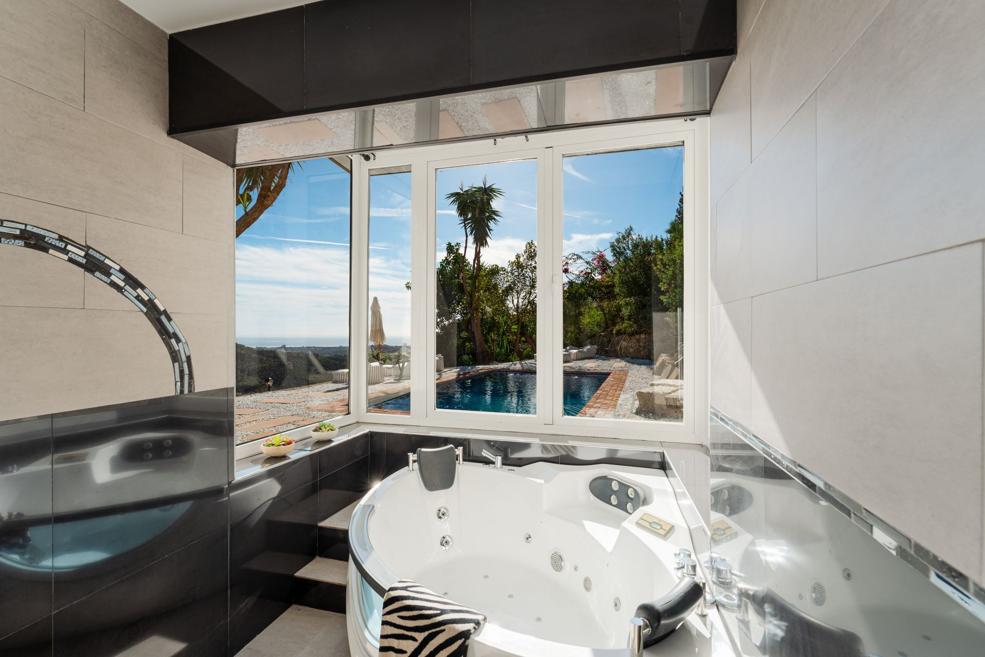 6 Bedroom Villa in Benahavís - Foto 36