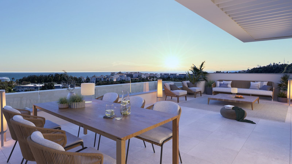 2 Bedroom Apartment in Estepona