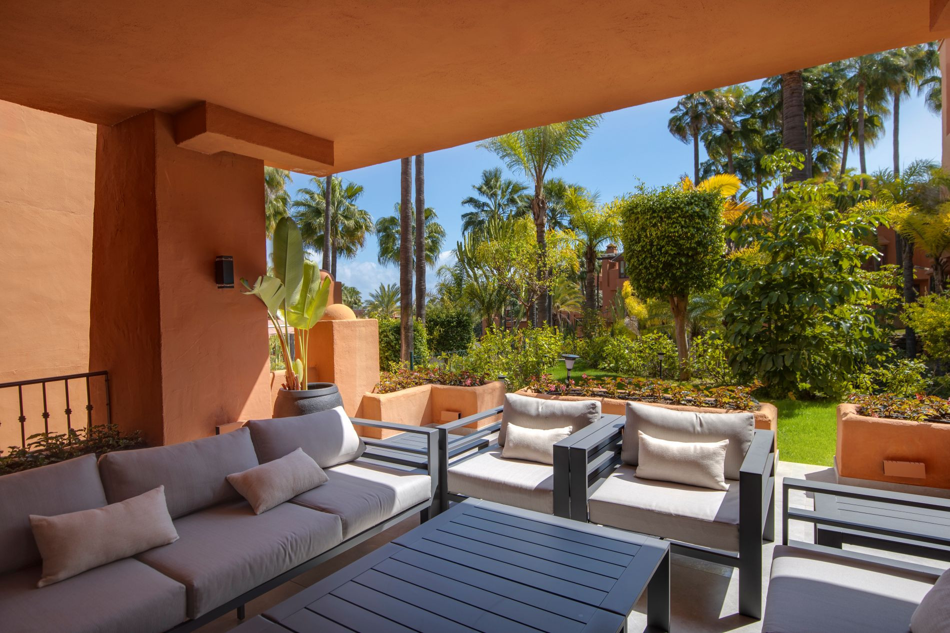 3 Bedroom Apartment in Marbella - Photo 10