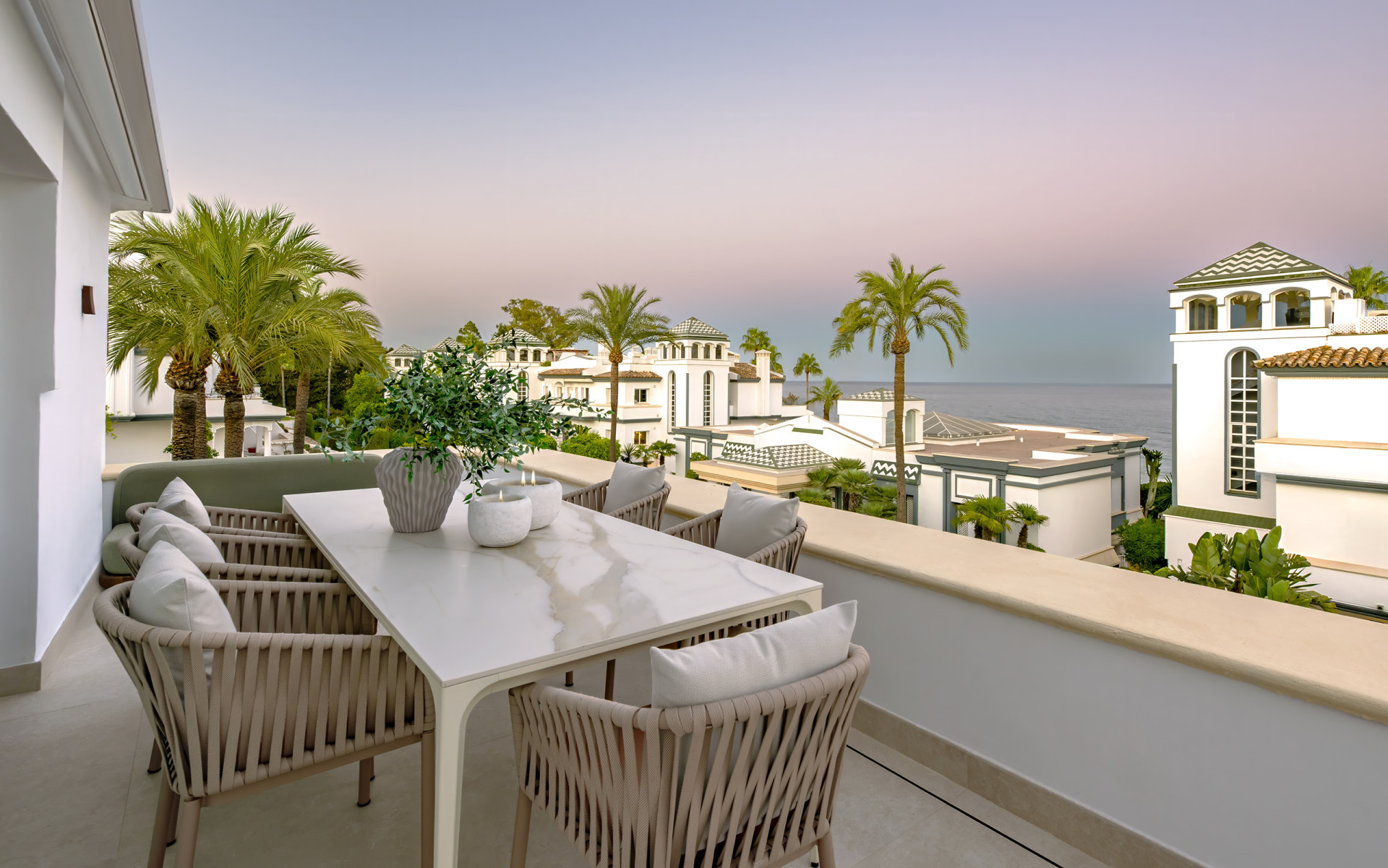 3 Bedroom Penthouse in Estepona - Photo 18