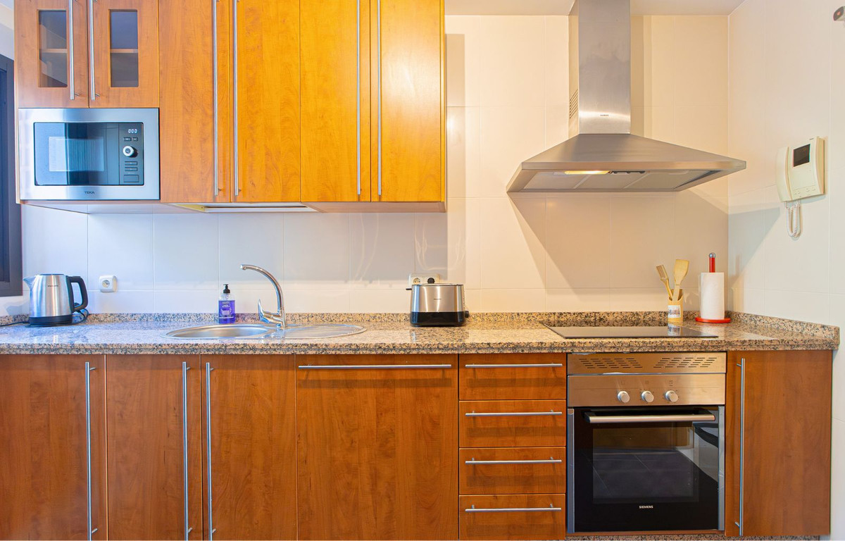 2 Bedroom Apartment in Casares - Photo 14
