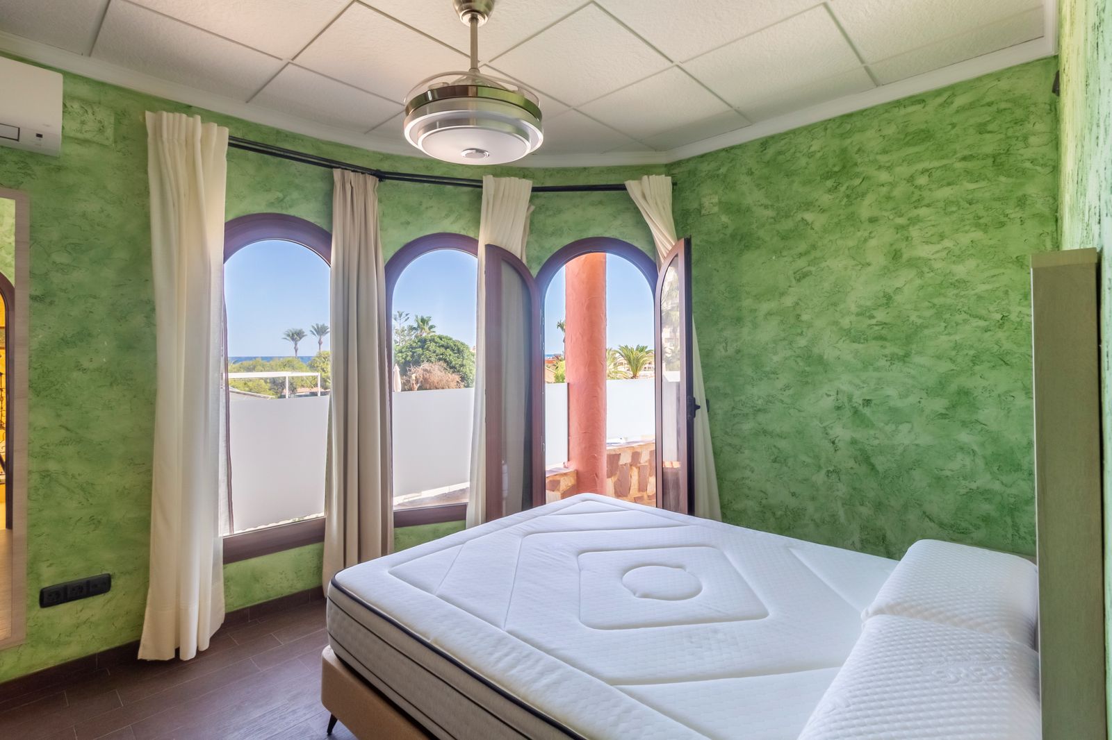 Moradia com 4 quartos com piscina em Alicante, Espanha – Foto 13