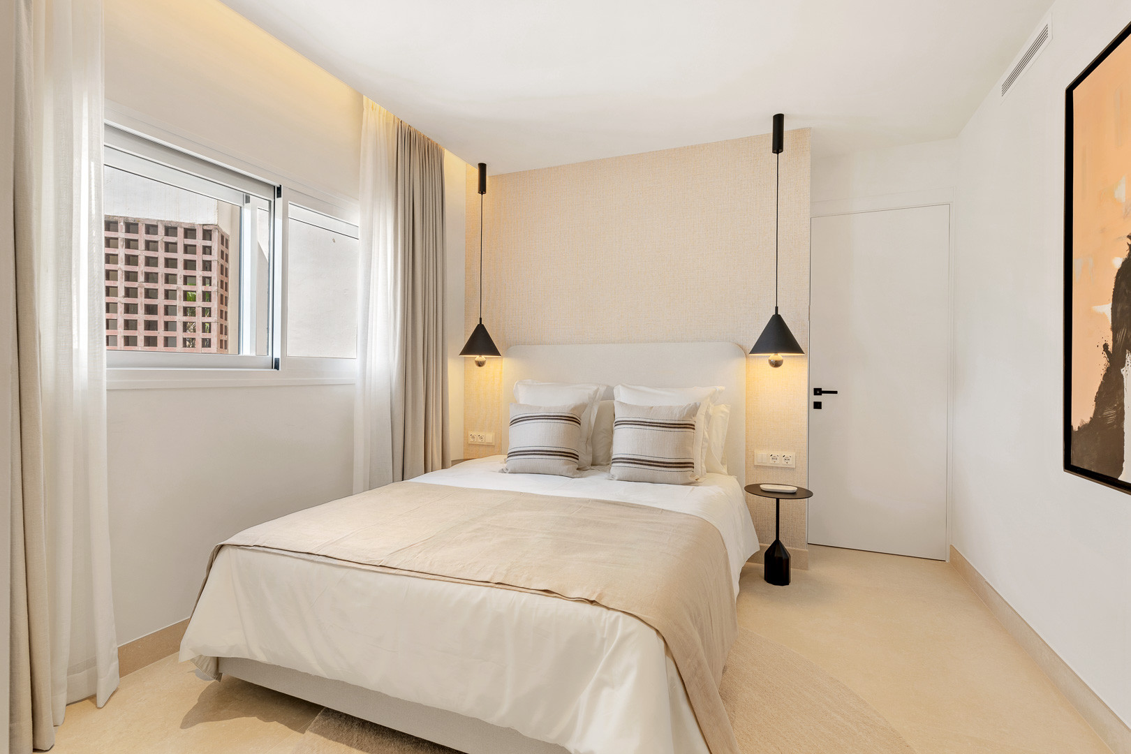 3 Bedroom Penthouse in Estepona - Photo 30