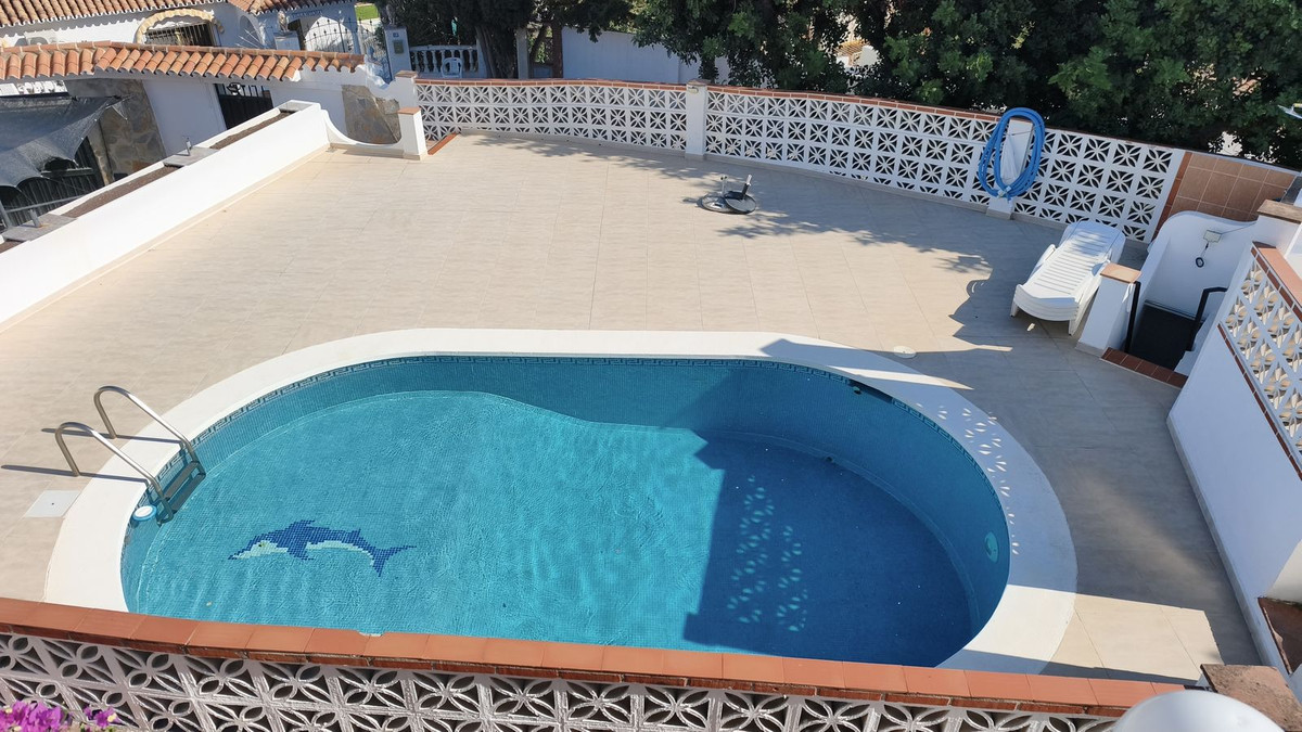 6 Bedroom Villa in Mijas - Photo 4
