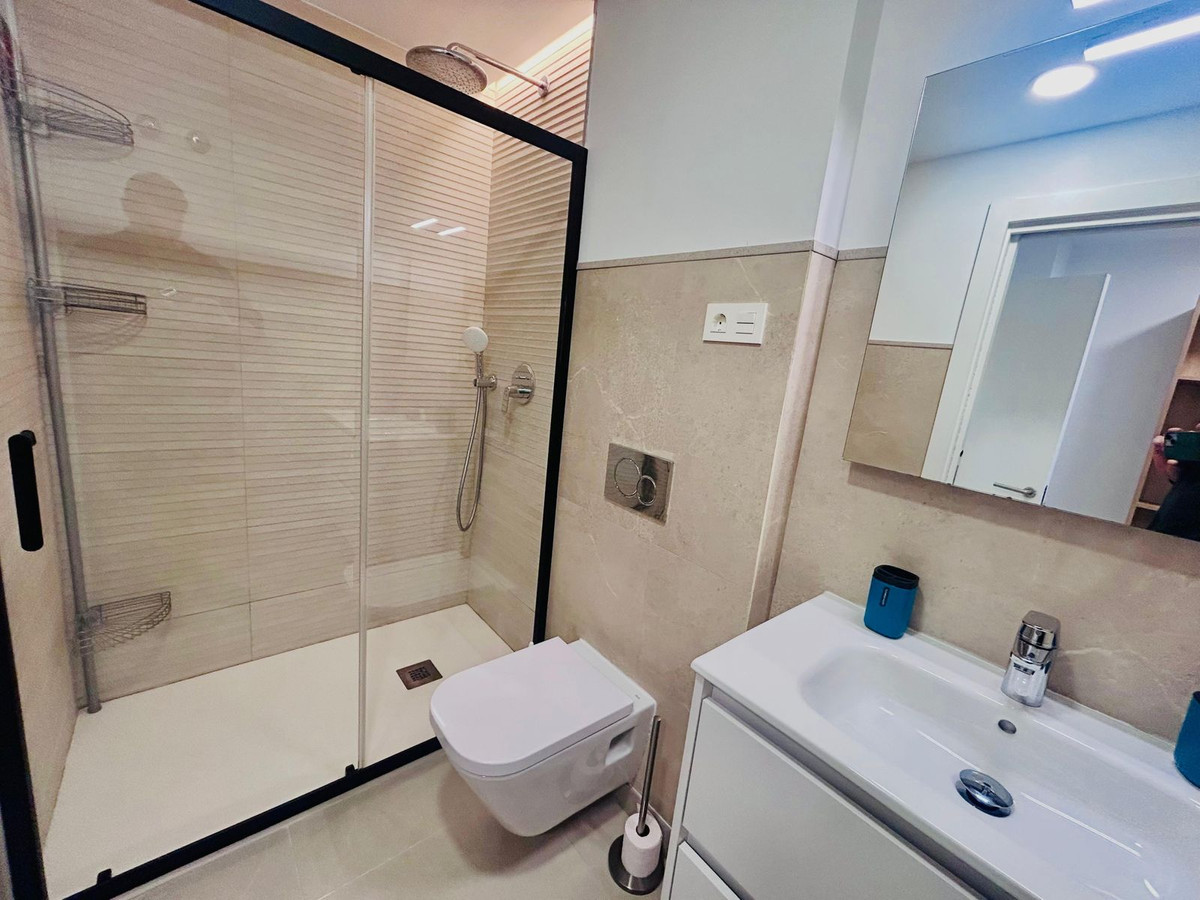 Apartamento com 2 quartos com vista mar em Málaga, Espanha – Foto 13