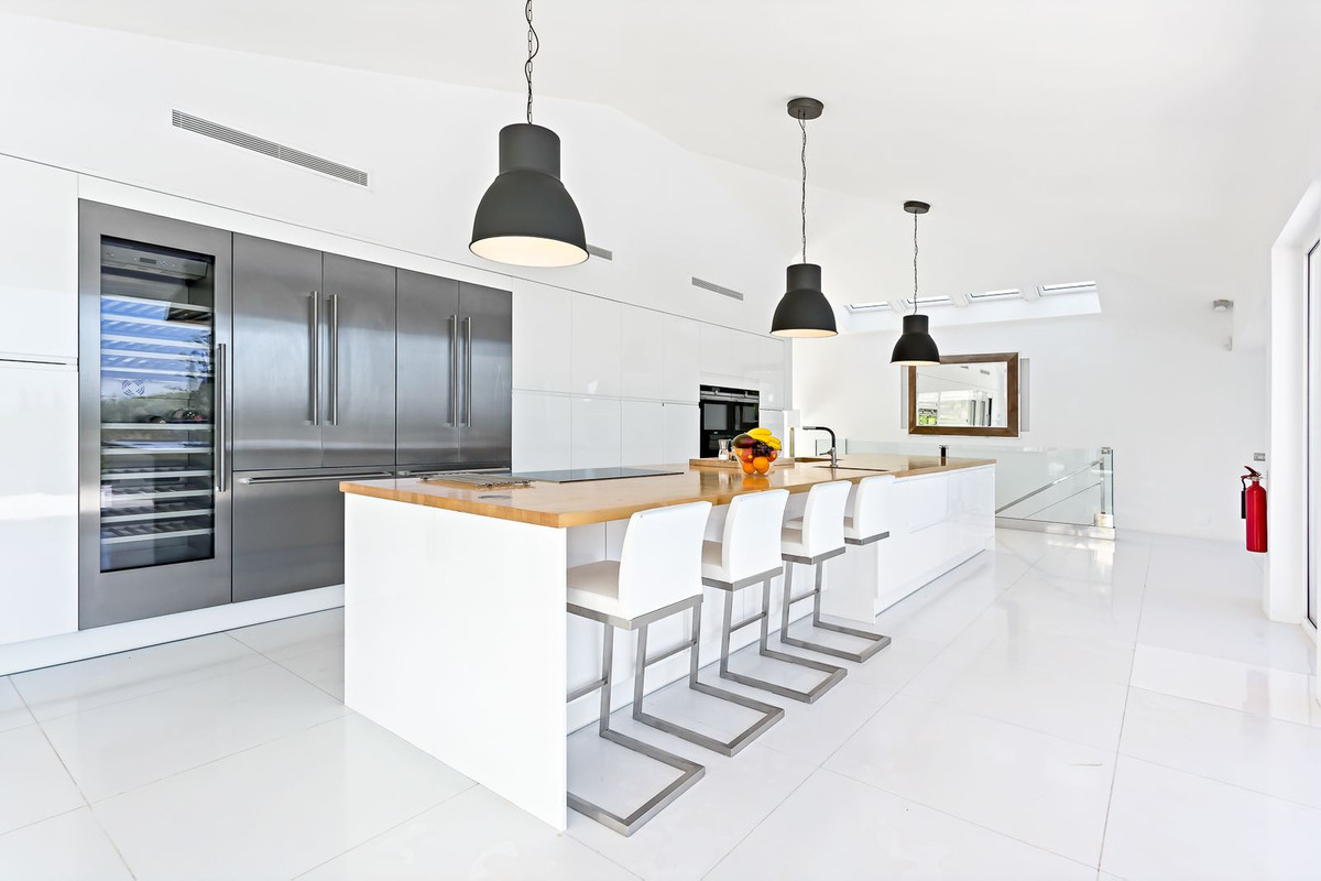 7 Bedroom Villa in Marbella - Photo 16